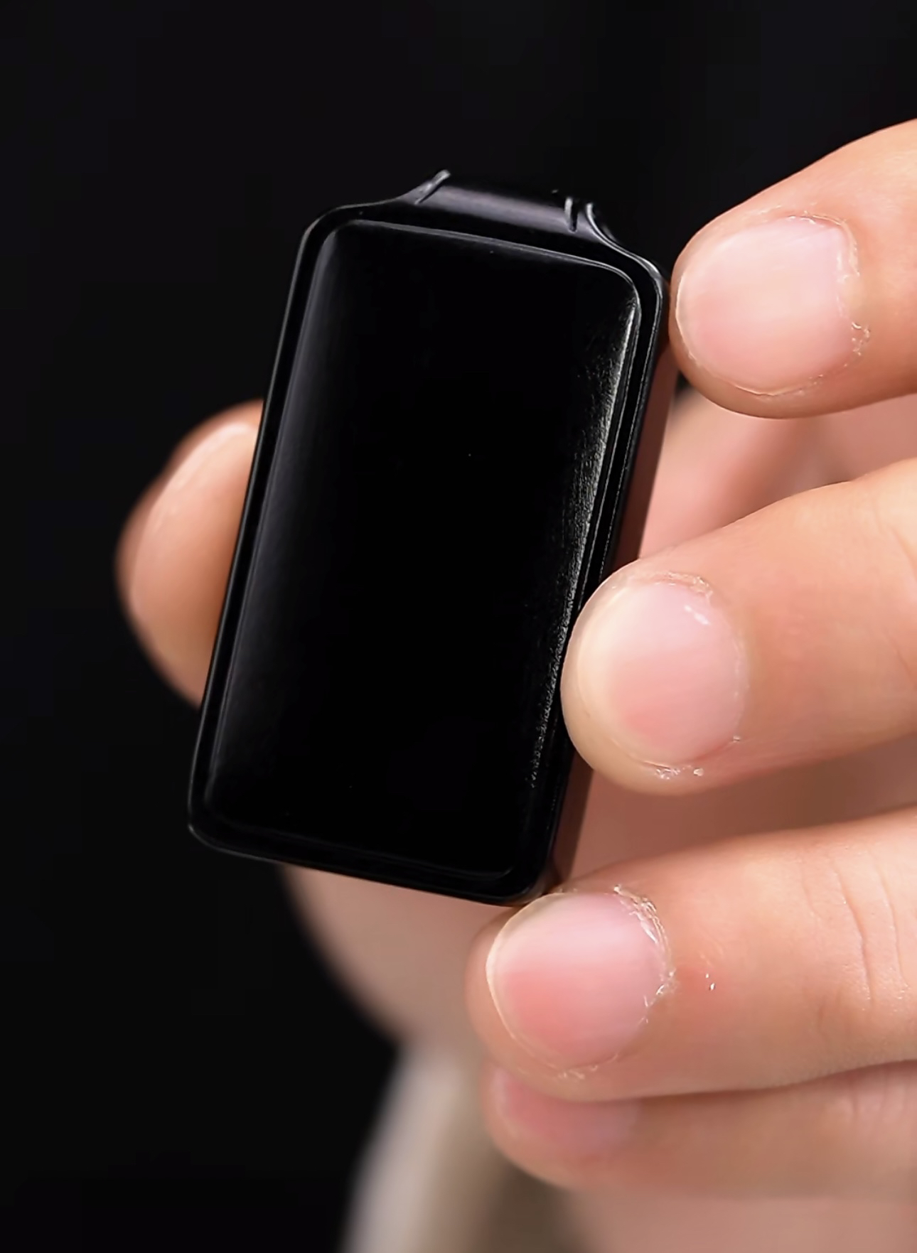 和田玉黑青无事牌苏工名家名作