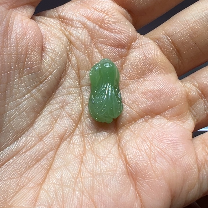 和田玉未镶嵌颈饰碧玉白菜