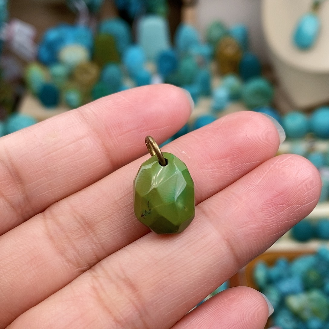 绿松石珠宝奇石未镶嵌