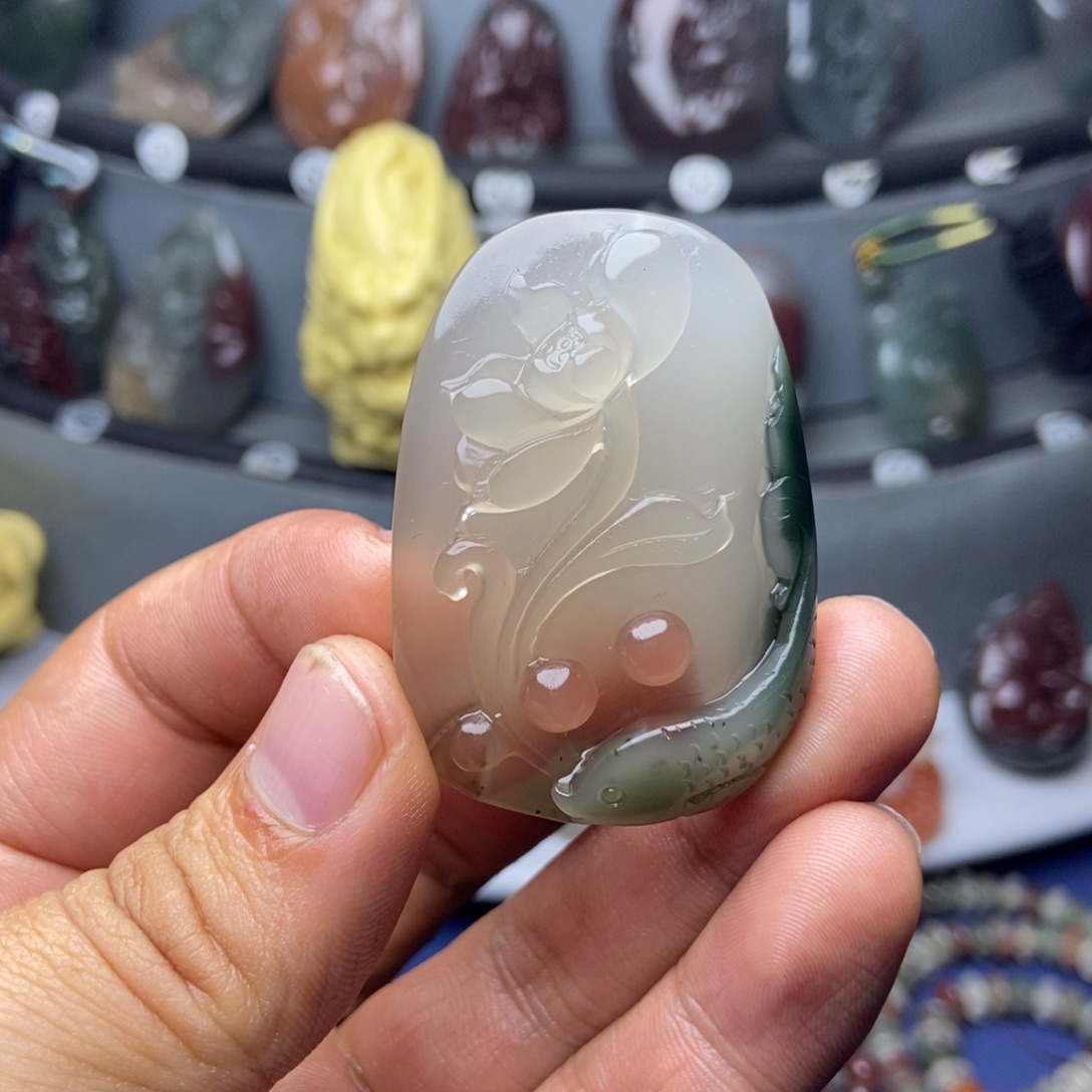 花***子玛瑙/玉髓未镶嵌颈饰