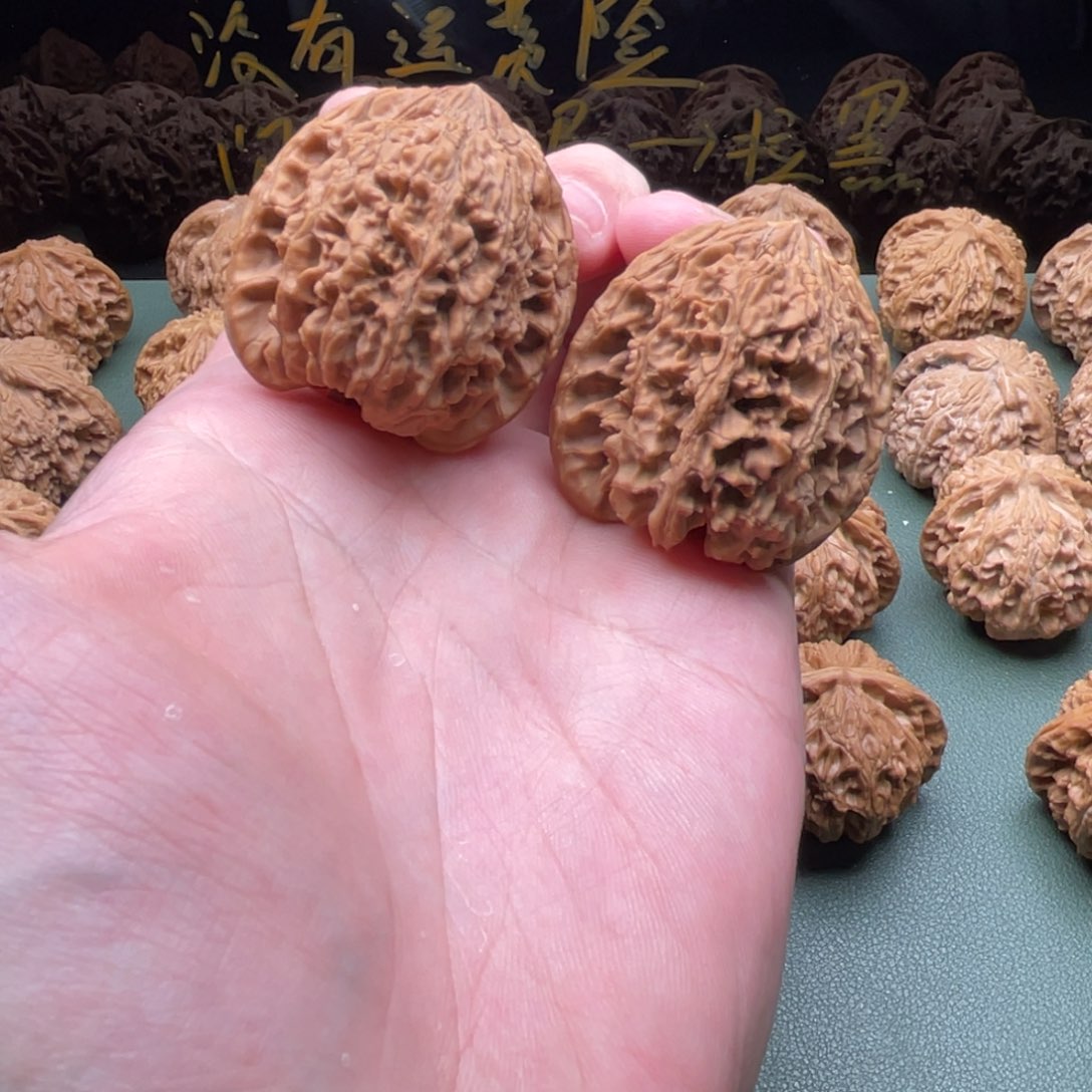 核桃把件39全品满天星