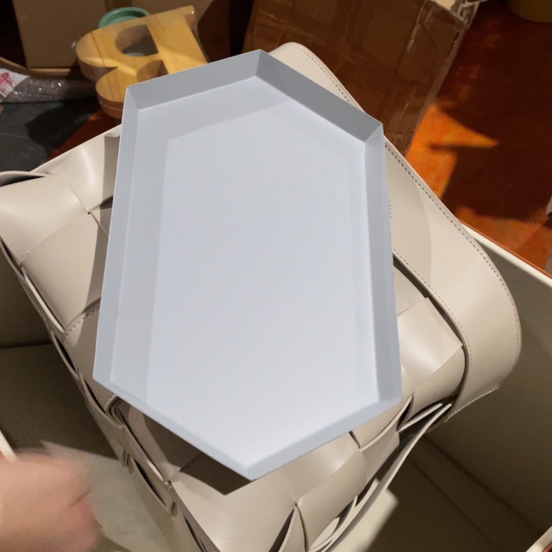 陶瓷花瓶，家具摆件。