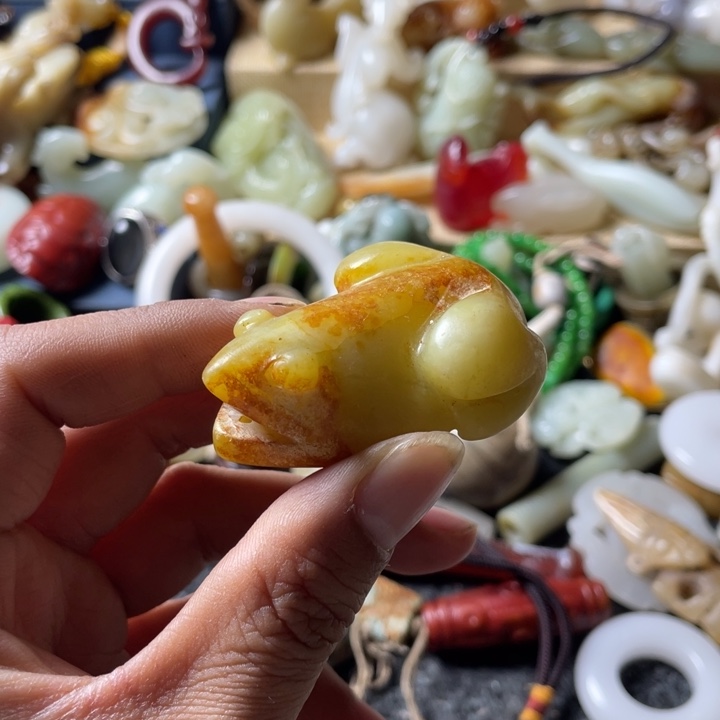 和田玉未镶嵌吊坠(不含链)