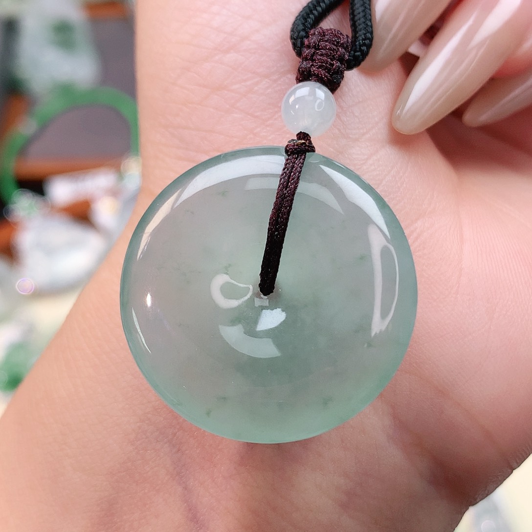 颈饰未镶嵌翡翠扣