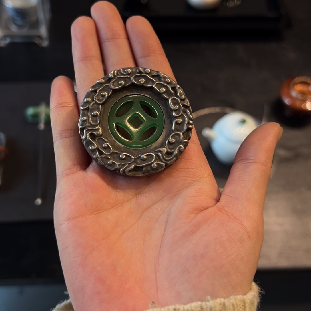 陶瓷。    陶瓷。     