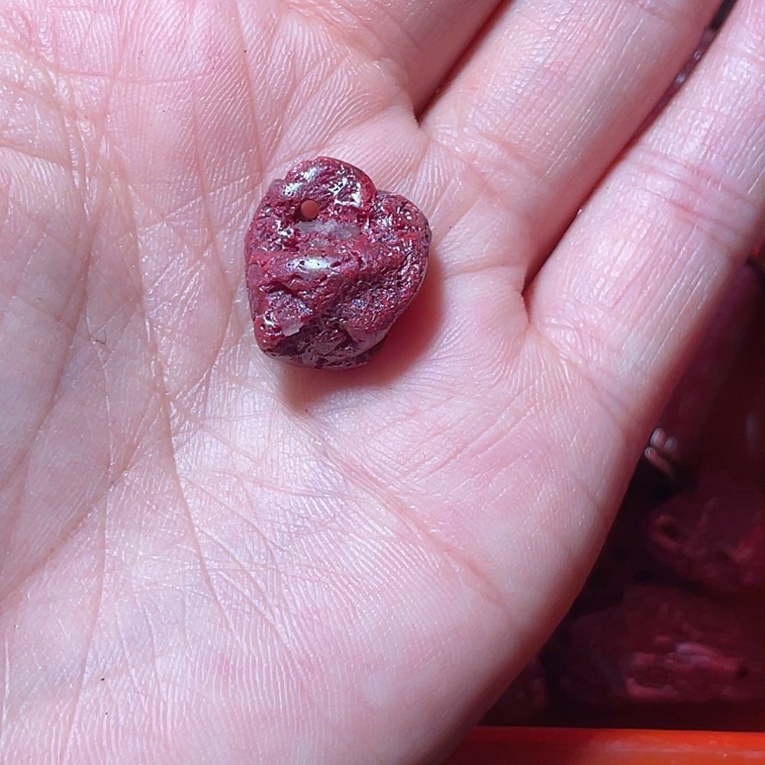 馬***刀天然辰砂无根砂吊坠