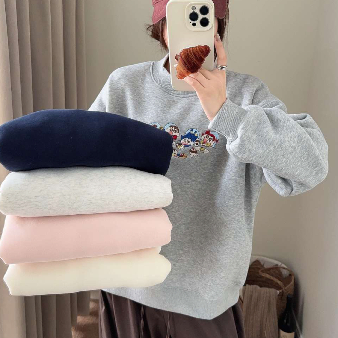 衣长62左右 半高领 羊羔绒 加绒加厚卫衣 蜡笔小新刺绣 保暖显瘦