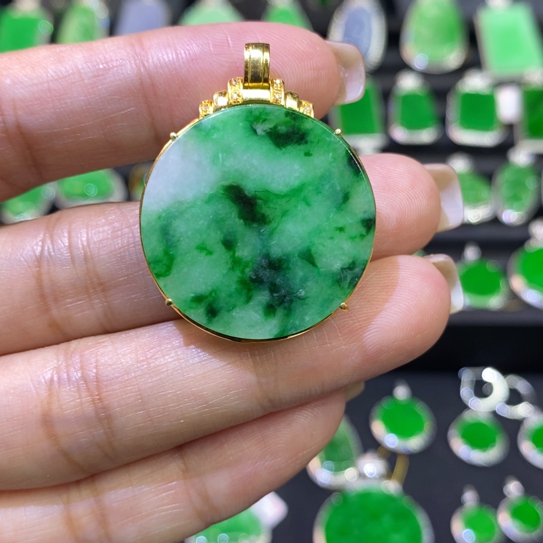 翡翠18K金镶嵌吊坠(不含链)吊坠