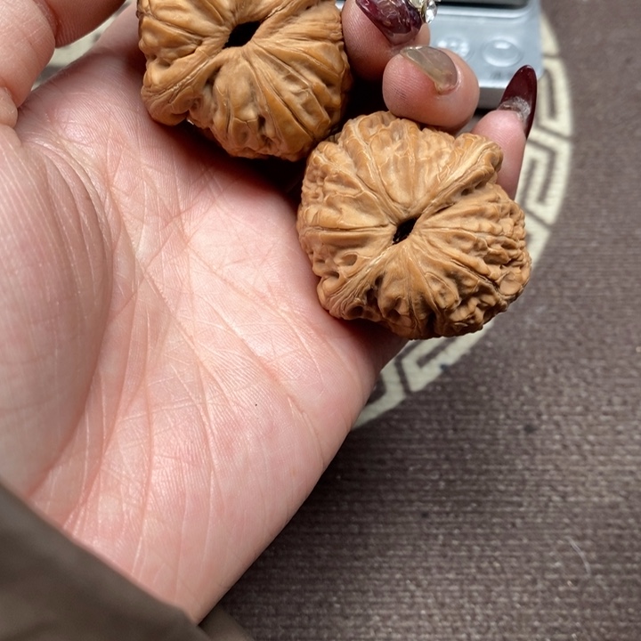 文玩核桃吊坠元宝全品