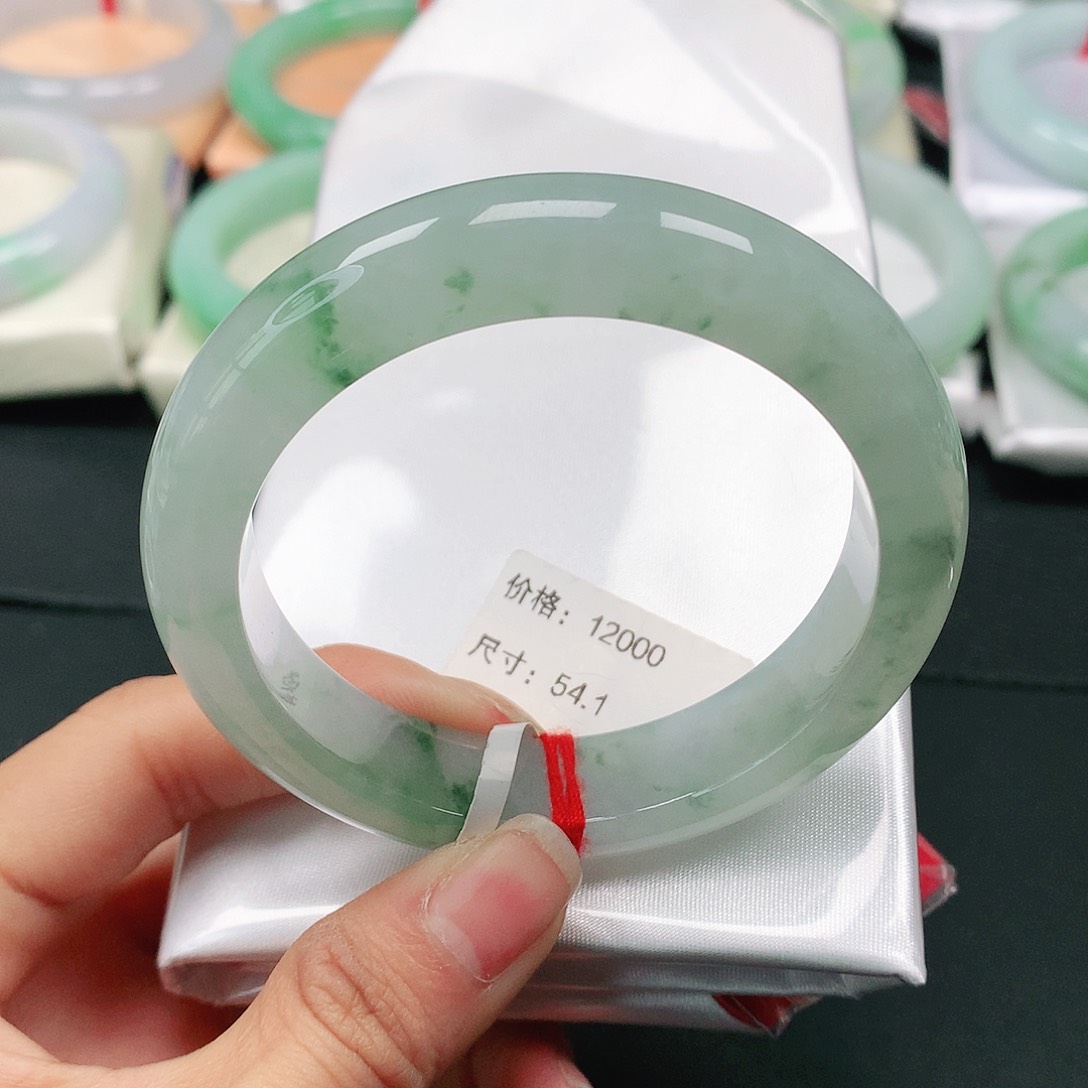 翡翠手镯未镶嵌天然翡翠手镯54