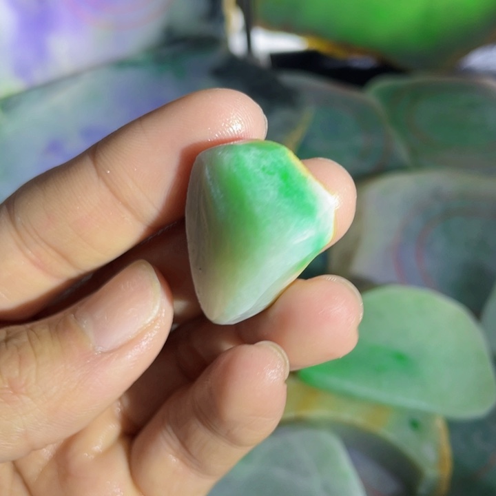 翡翠未镶嵌挂件片料