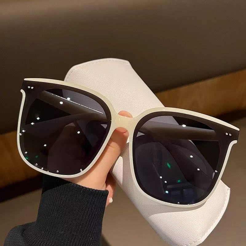 2025新款板材网红墨镜高级感防紫外线太阳镜度假瘦脸防晒近视男女