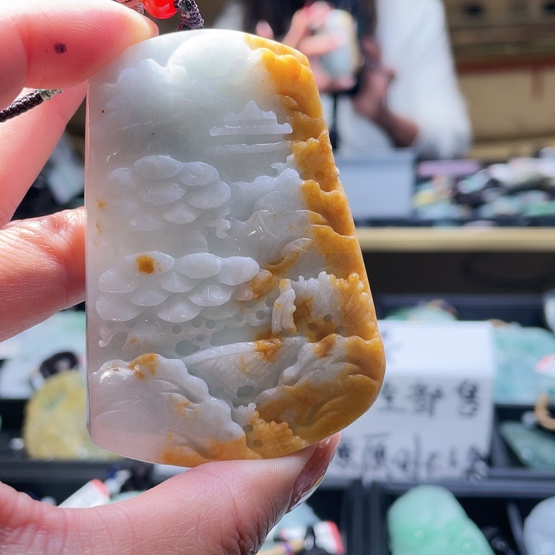 翡翠颈饰未镶嵌一个