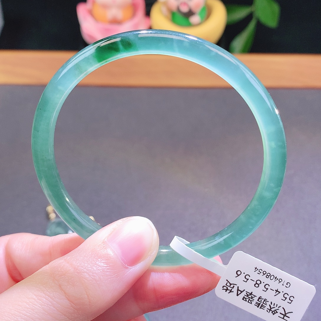 翡翠未镶嵌手镯天然翡翠