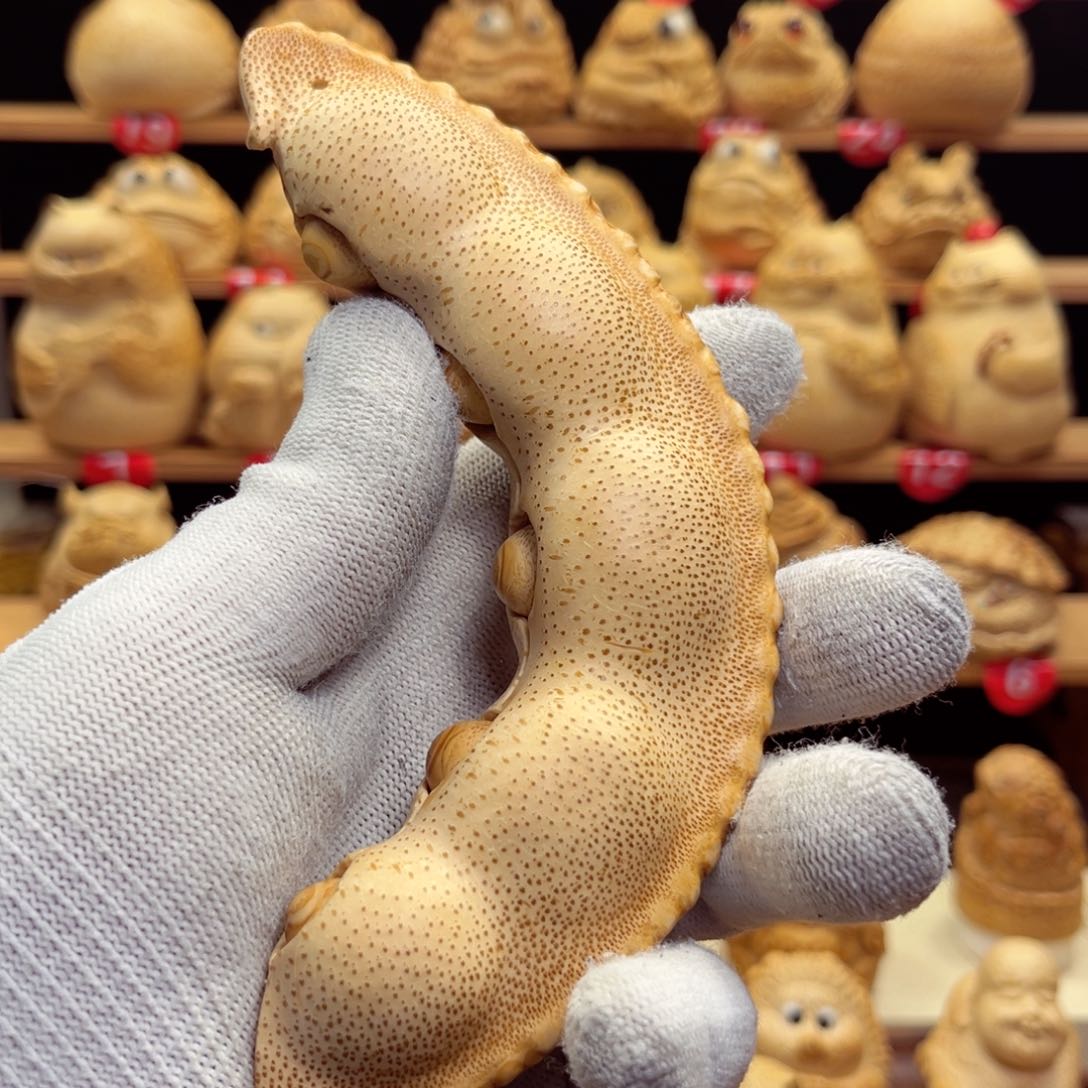 香榧木竹根雕福豆手把件