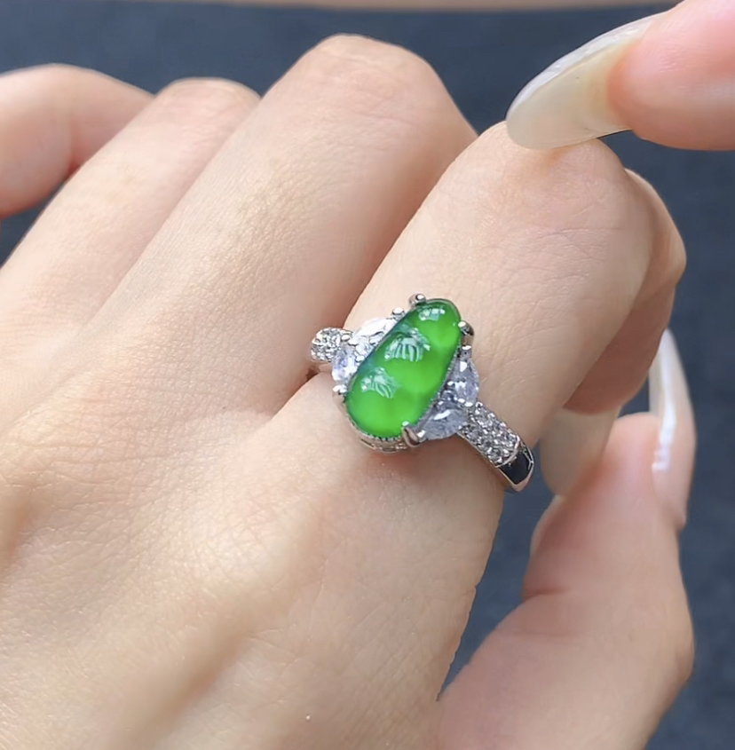 JZ212天然翡翠A货冰阳绿豆子时尚百搭多样性发