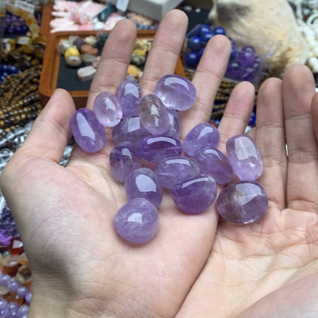 玛瑙/玉髓未镶嵌珠宝半成品一个天然15+薰衣紫水晶大随行
