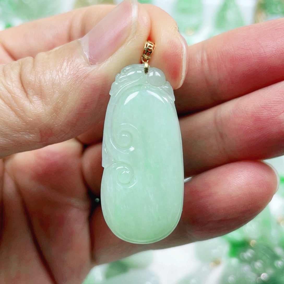 翡翠吊坠(不含链)18K金镶嵌