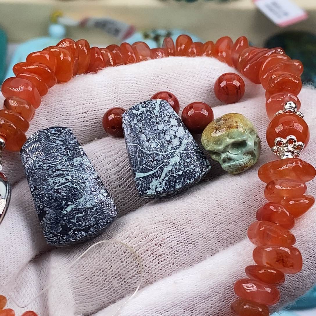 南红玛瑙未镶嵌珠宝奇石