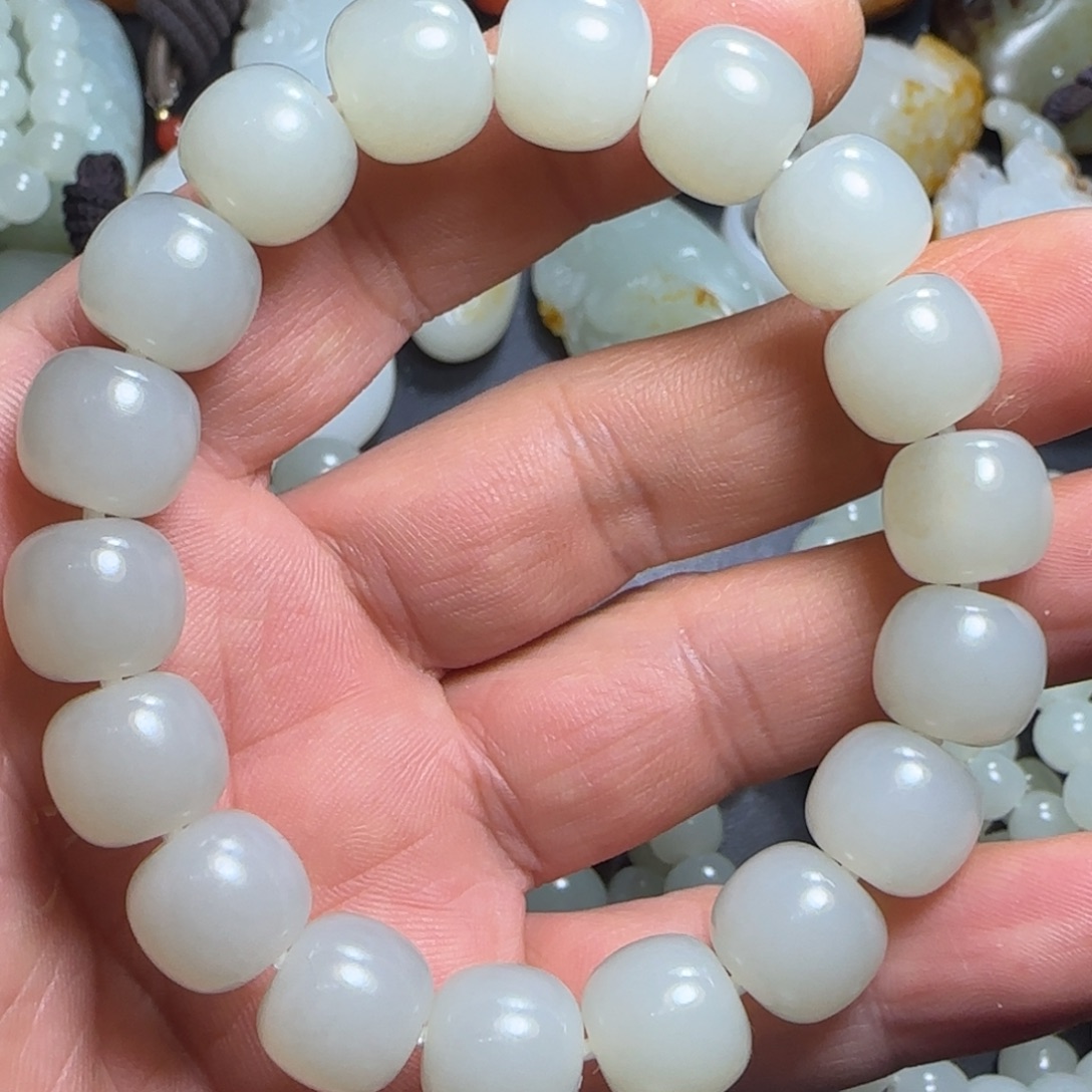 和田玉未镶嵌手链