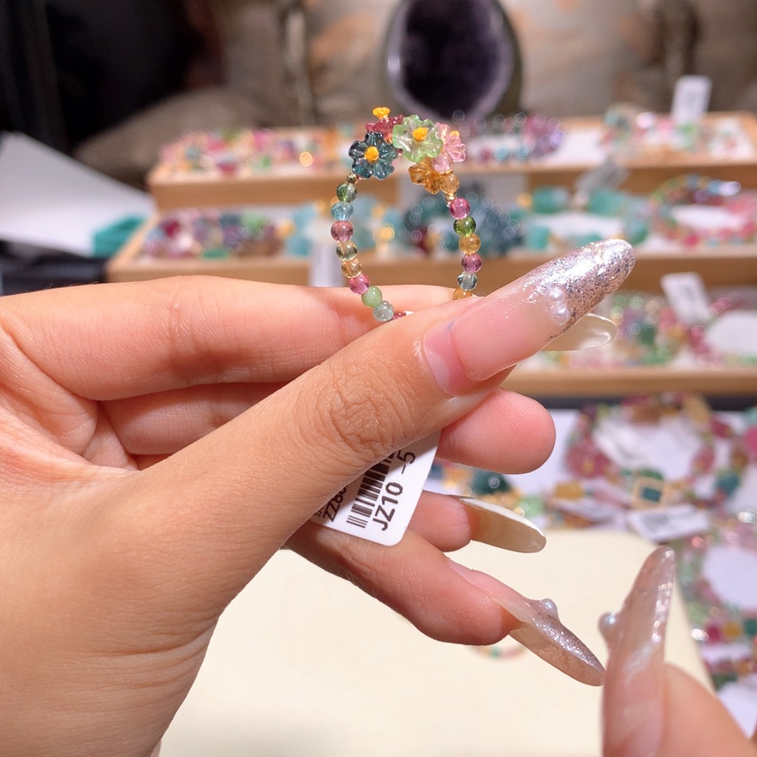 未镶嵌多样性发货其一碧玺