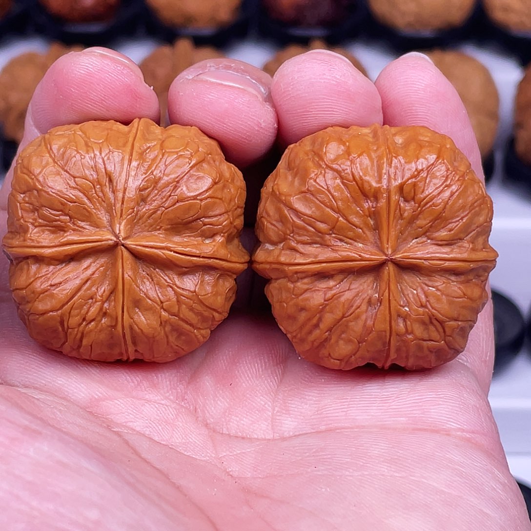 吊坠文玩核桃四棱陀螺38尺不退不换