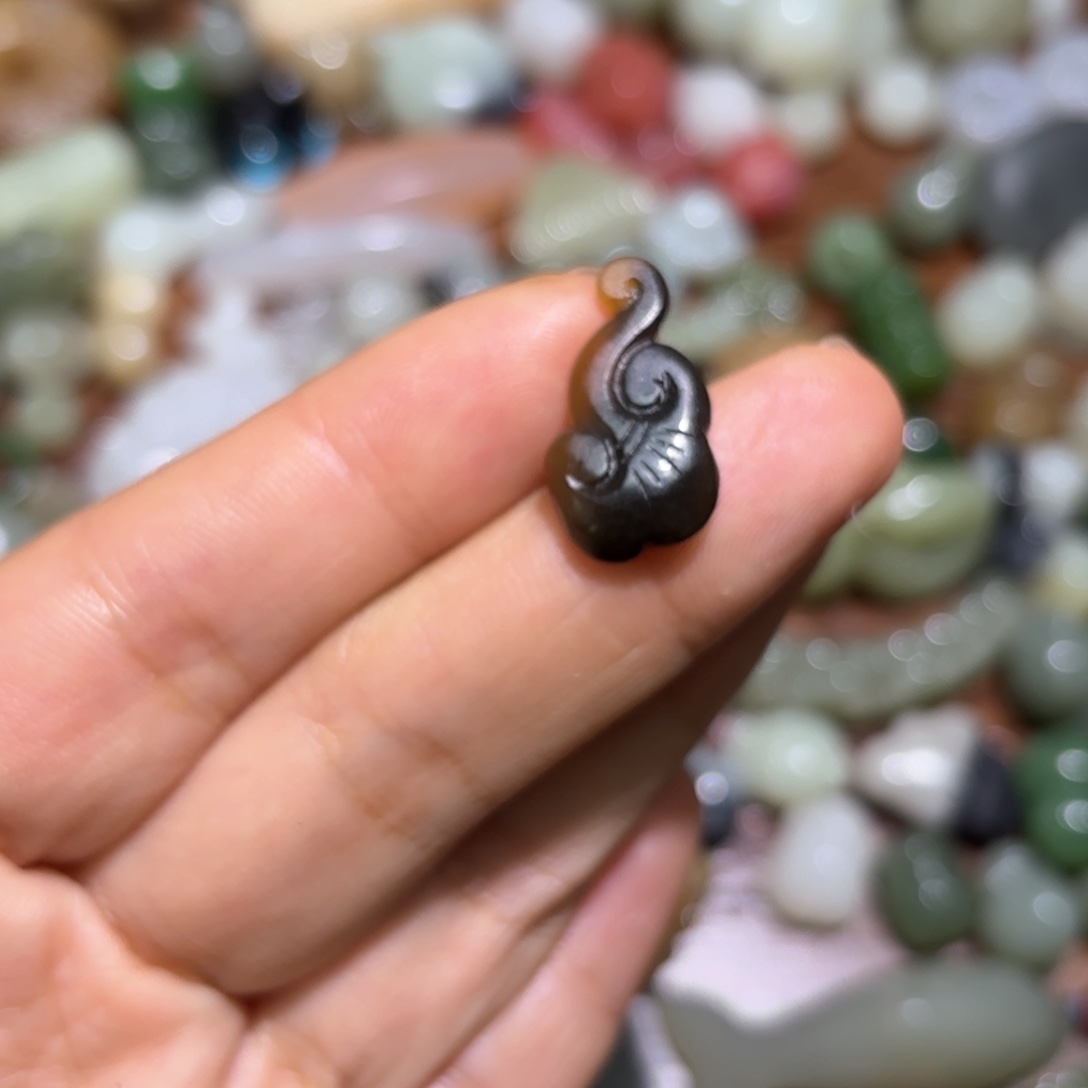 和田玉珠宝半成品未镶嵌