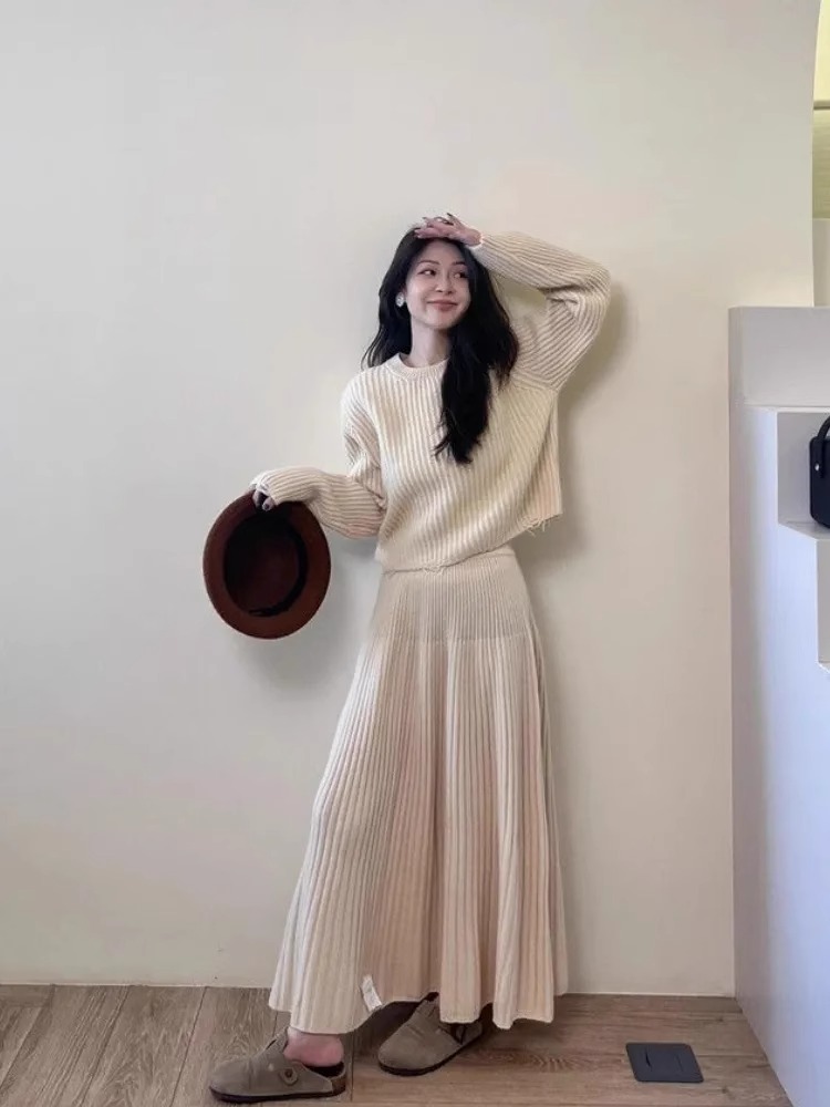 大码温柔风针织套装秋冬宽松毛衣+高腰半身裙两件套