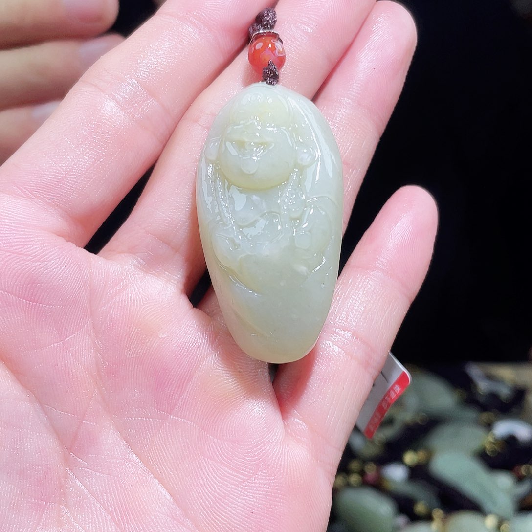 和田玉未镶嵌颈饰