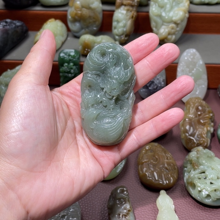 和田玉（糖玉）未镶嵌颈饰