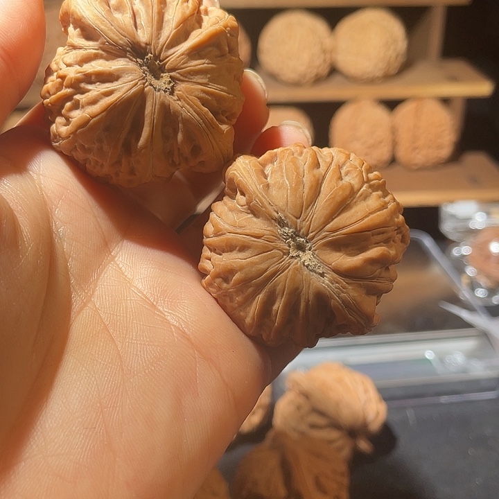 文玩核桃吊坠铁锤妹妹