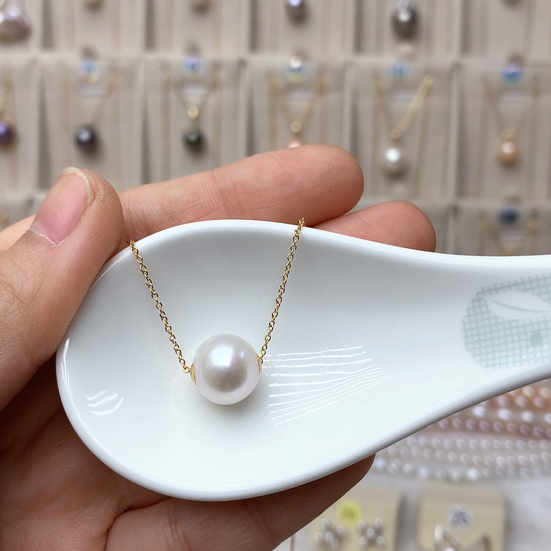 淡水珍珠吊坠(赠链)18K金镶嵌