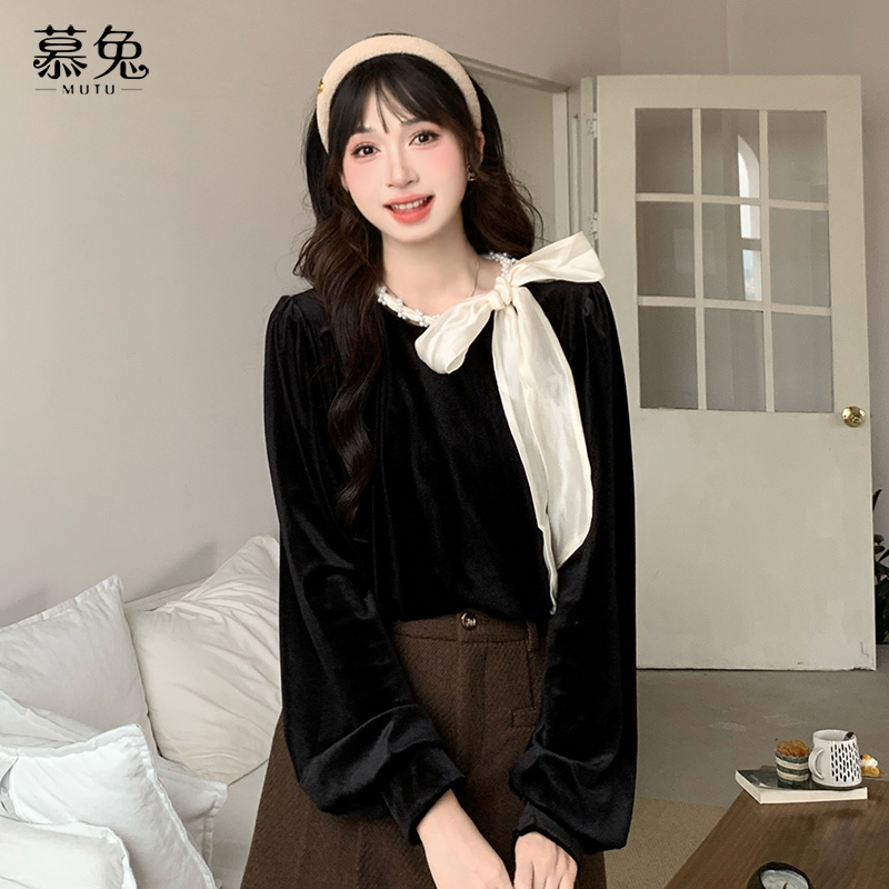 慕兔法式赫本风黑色丝绒衬衫女2024冬季新款设计感小众蝴蝶结上衣