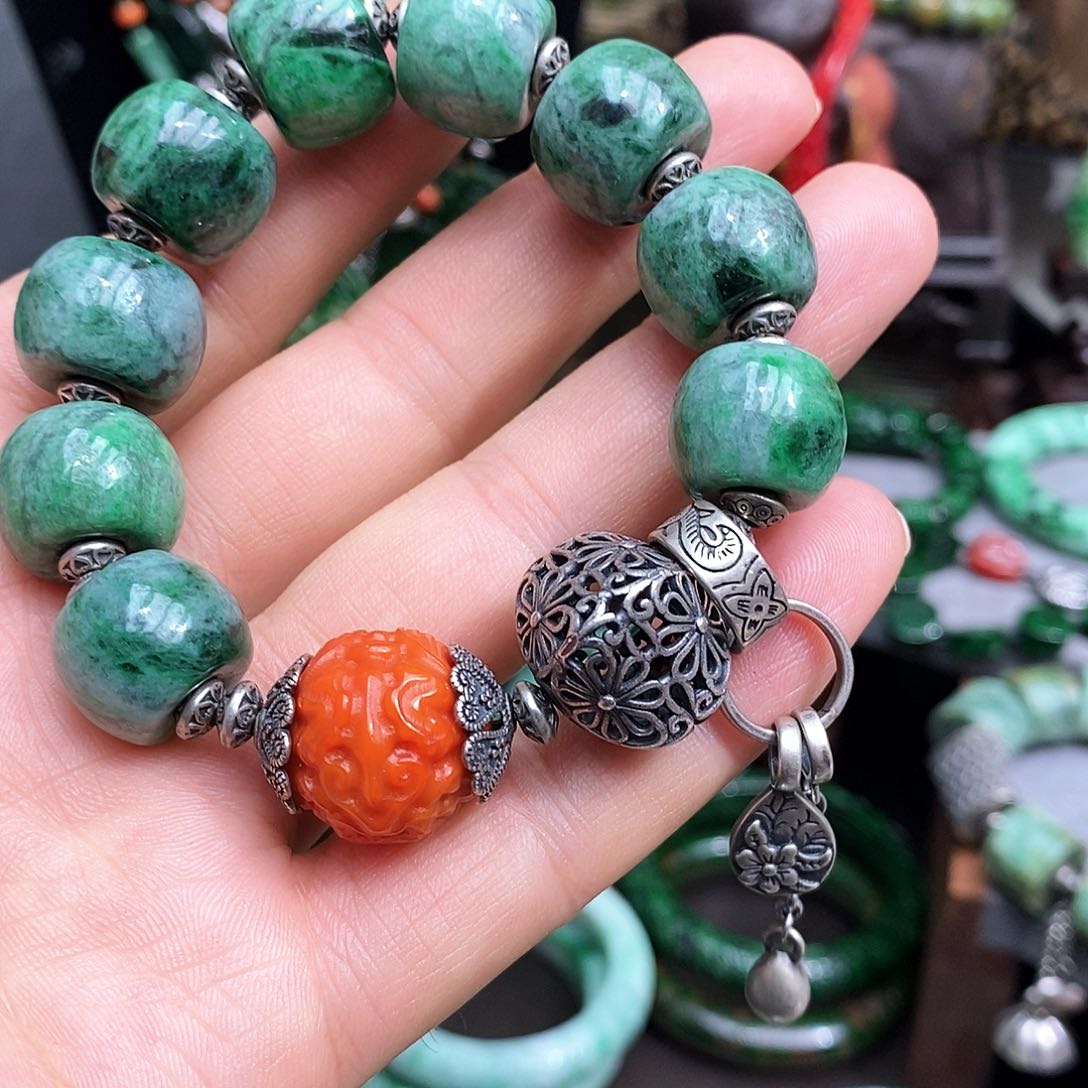 未镶嵌手链翡翠姨****乐漂亮美眉