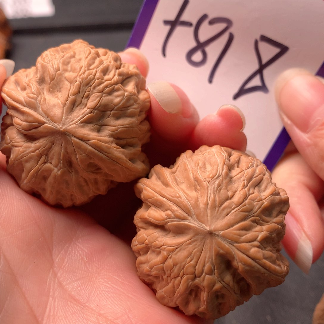 文玩核桃吊坠铁锤