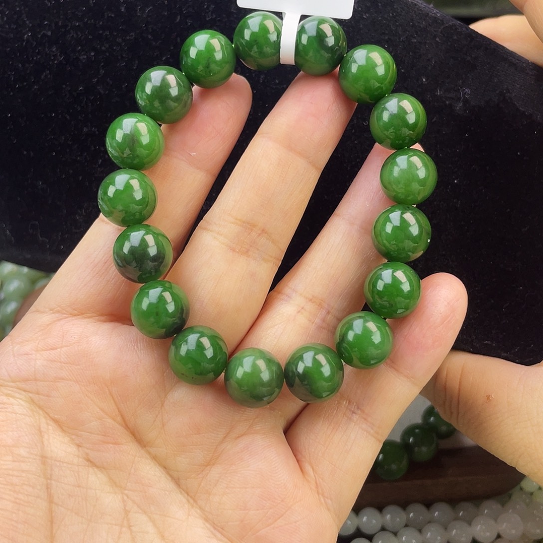 和田玉（碧玉）未镶嵌手链