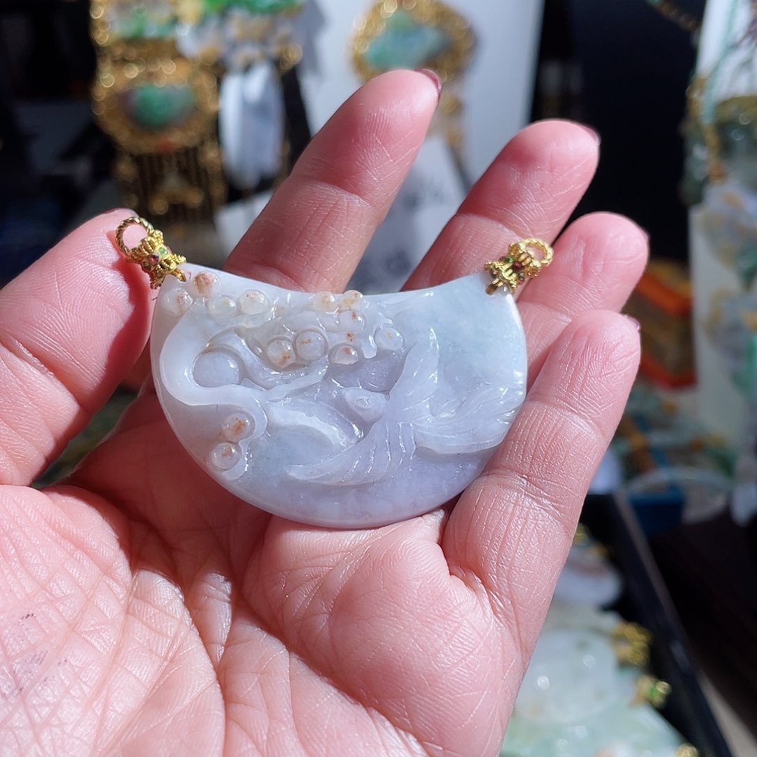 翡翠颈饰未镶嵌翡翠紫色包锁