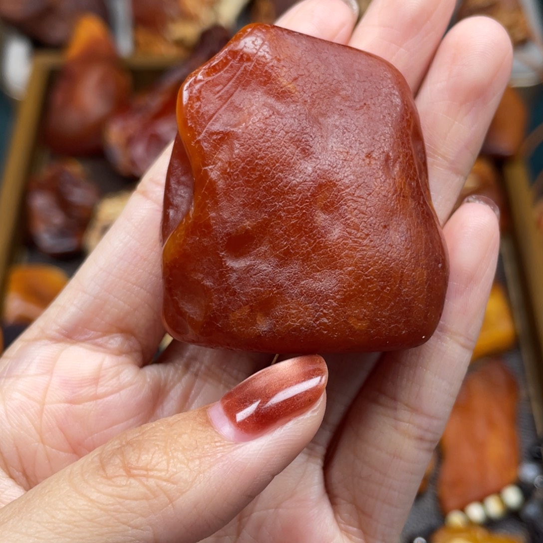 琥珀未镶嵌珠宝奇石