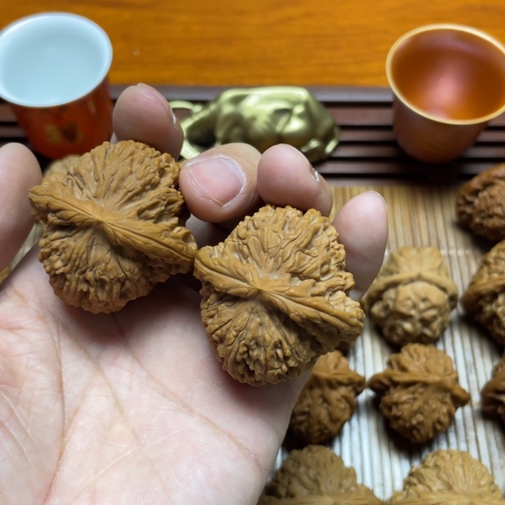 啊***龙吊坠文玩核桃南疆石