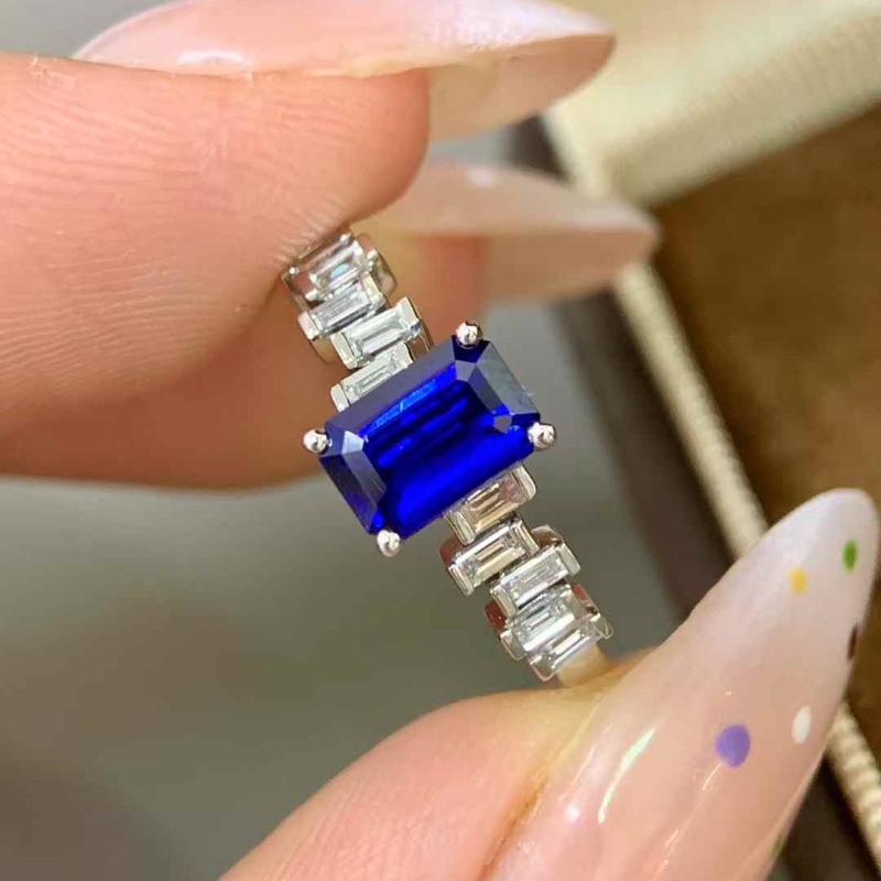 8囍珠宝 Pt950铂金 1.0ct 蓝宝石戒指 皇家蓝  轻奢小价位