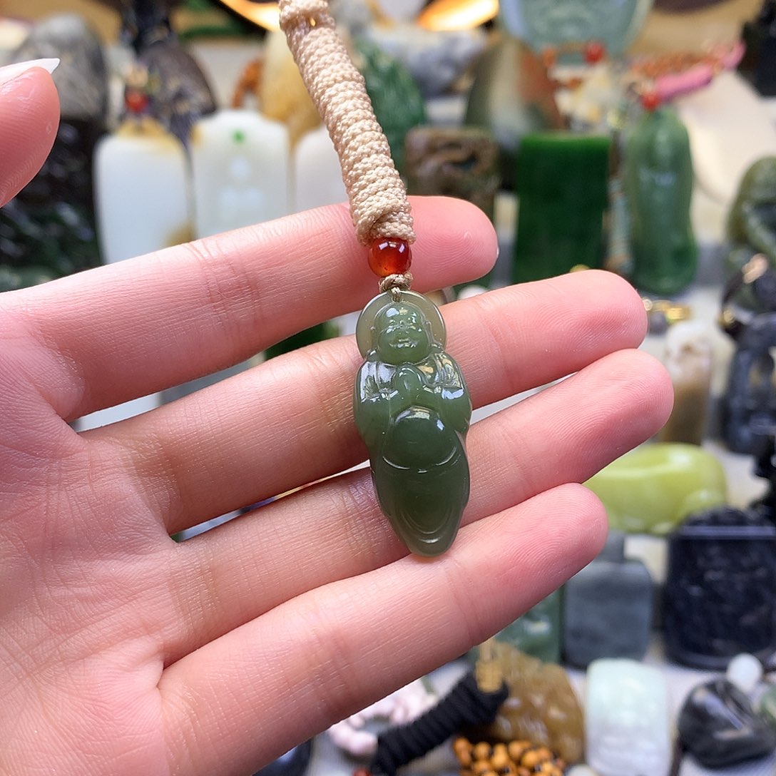 和田玉颈饰未镶嵌