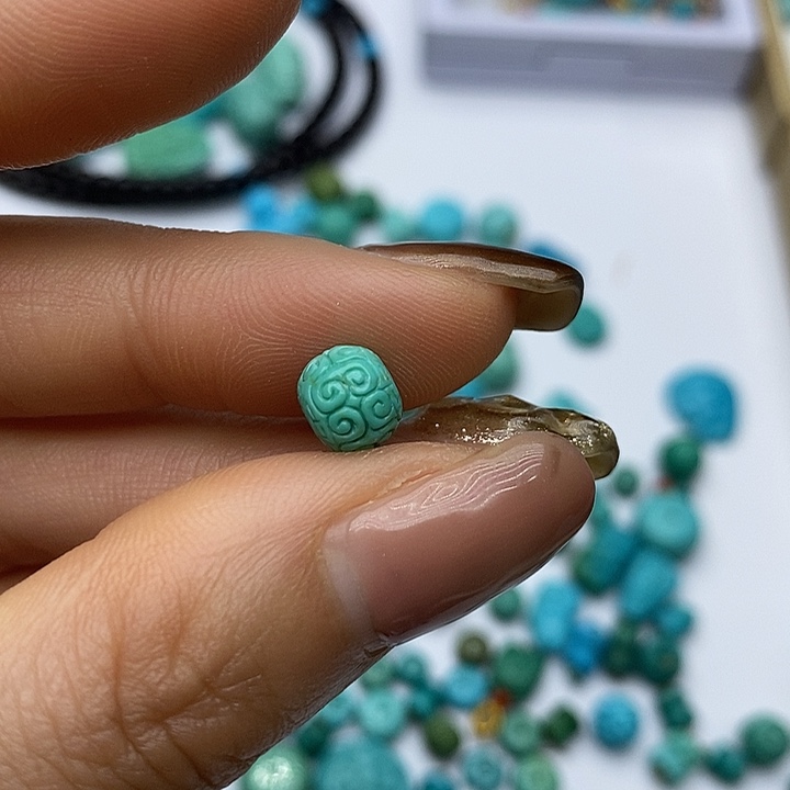 绿松石未镶嵌珠宝奇石