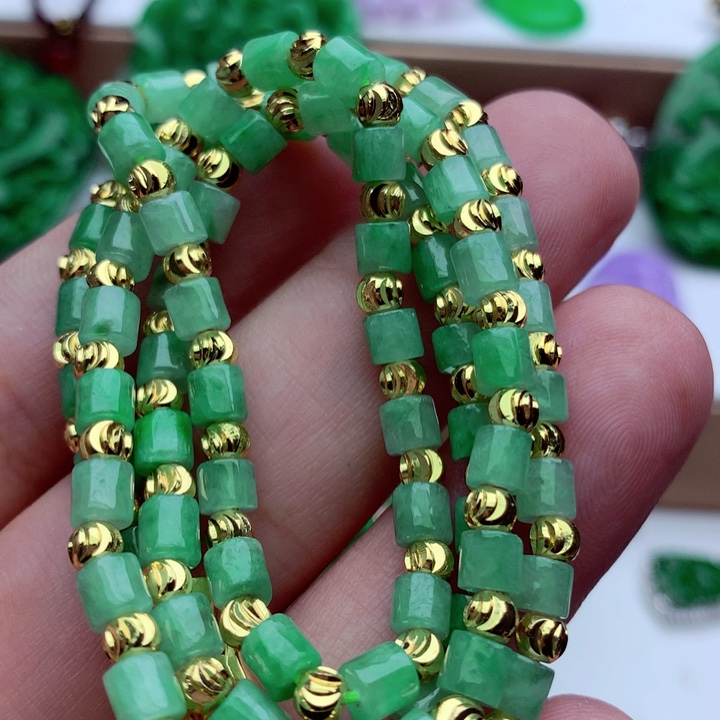 翡翠未镶嵌毛衣链