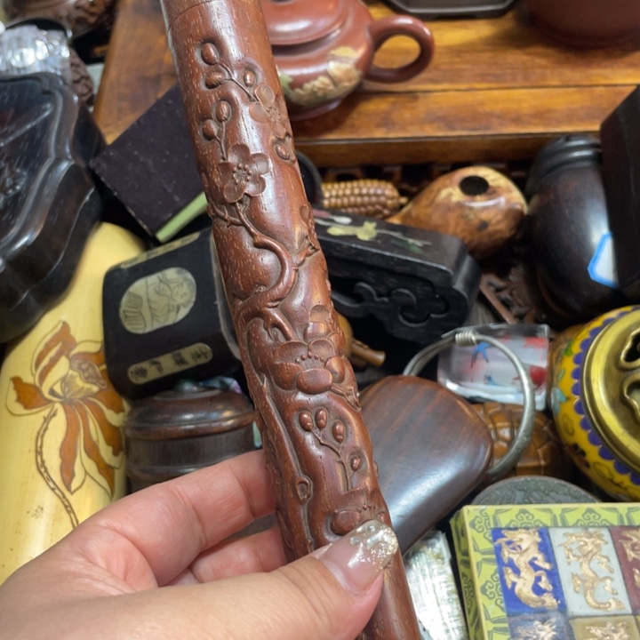 笑***生花梨木类端景台陶瓷艺术家的作品