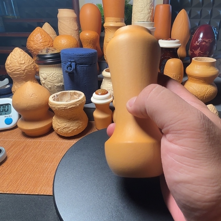 昀***儿隐隐约约地看到一只大白狗