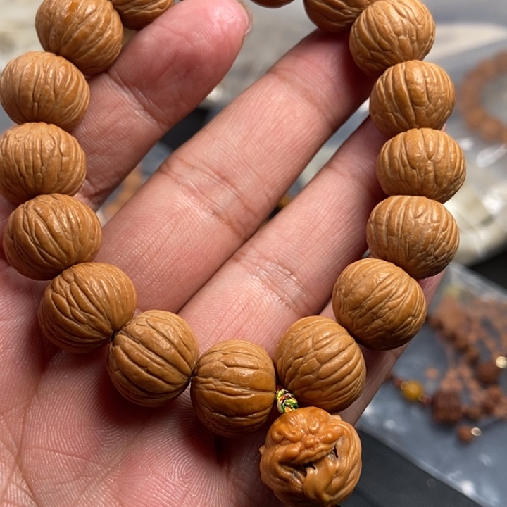 猴头核桃吊坠今天