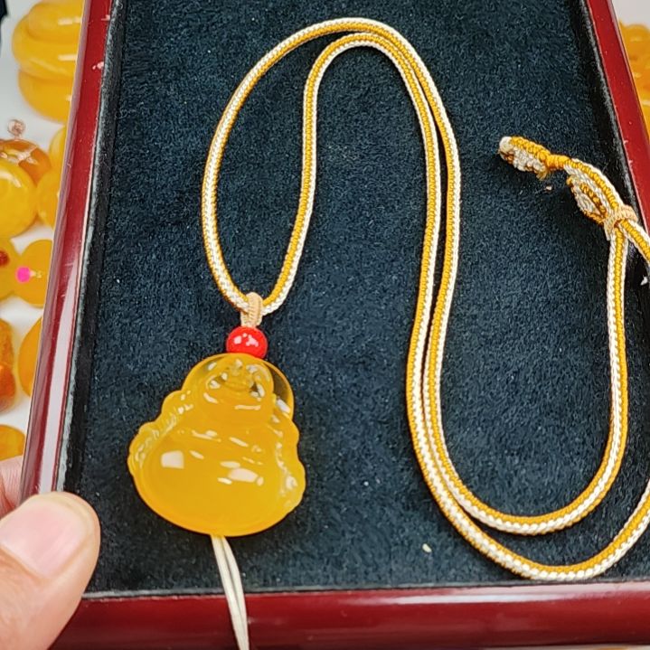 蜜蜡吊坠(赠链)未镶嵌张**曦