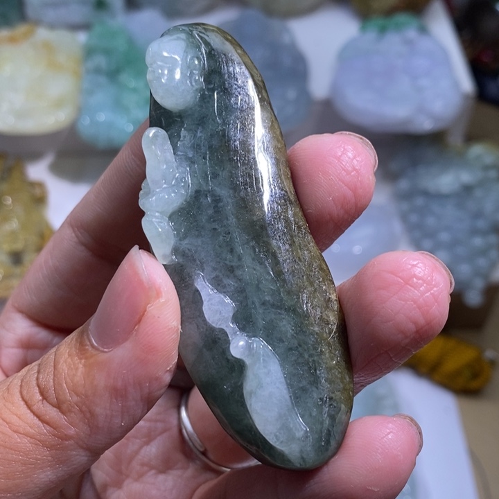 【闪购商品】颈饰未镶嵌翡翠佛
