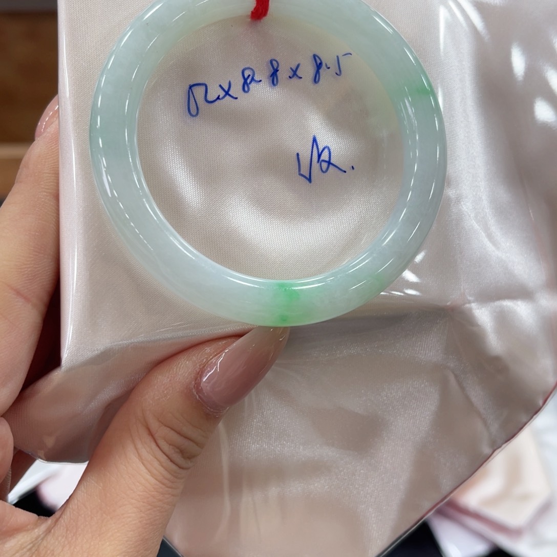 未镶嵌手镯翡翠翡翠