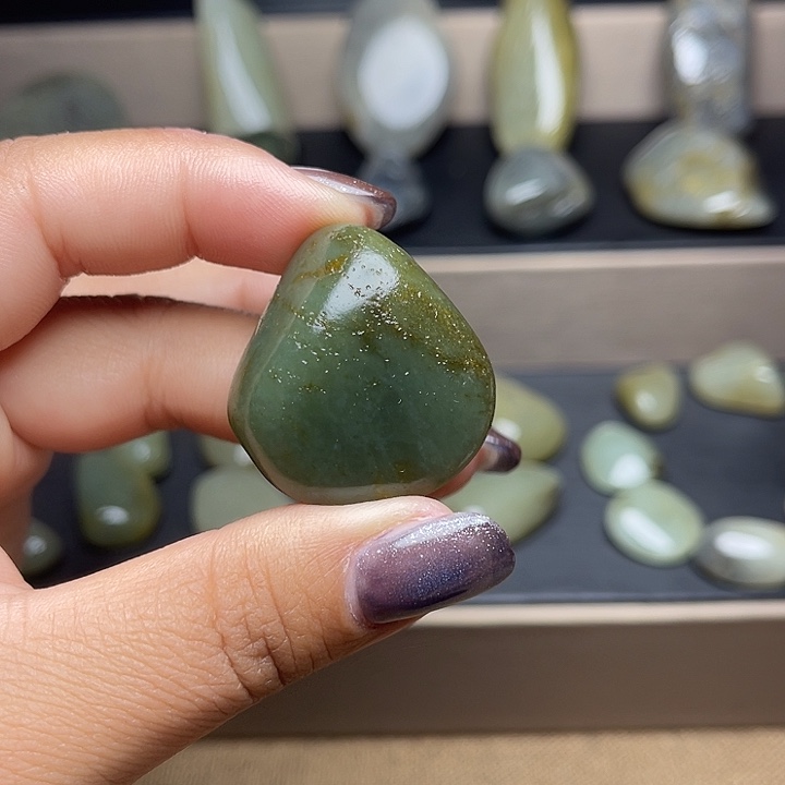 和田玉（糖玉）未镶嵌颈饰